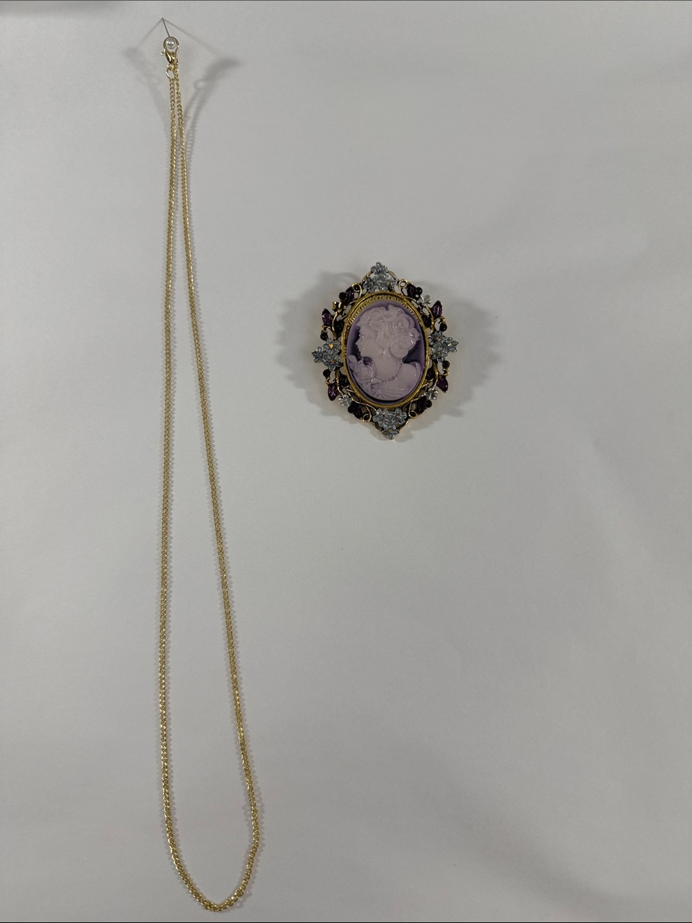 Lavender Cameo Brooch with Gold-Tone necklace cosplay